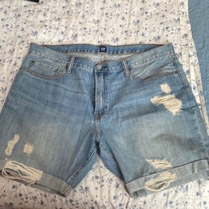 Gap Slim fit Jean shorts light wash